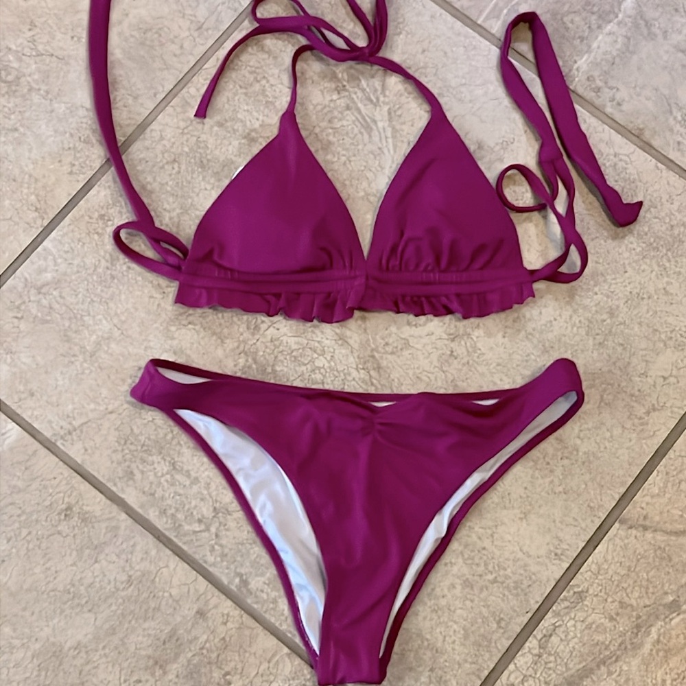 BIKINI MAGENTA- size small fits 32-36 B-D.